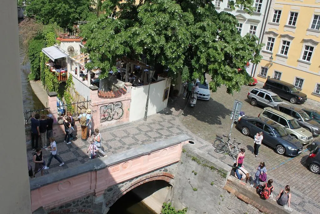 Апартаменты Temporary Guest House Prague